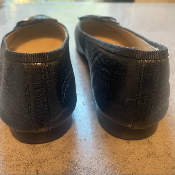 Chanel Ballet Flats Black Leather w/ Patent Toe Size 39 / US 8.5 - Picture 8 of 9